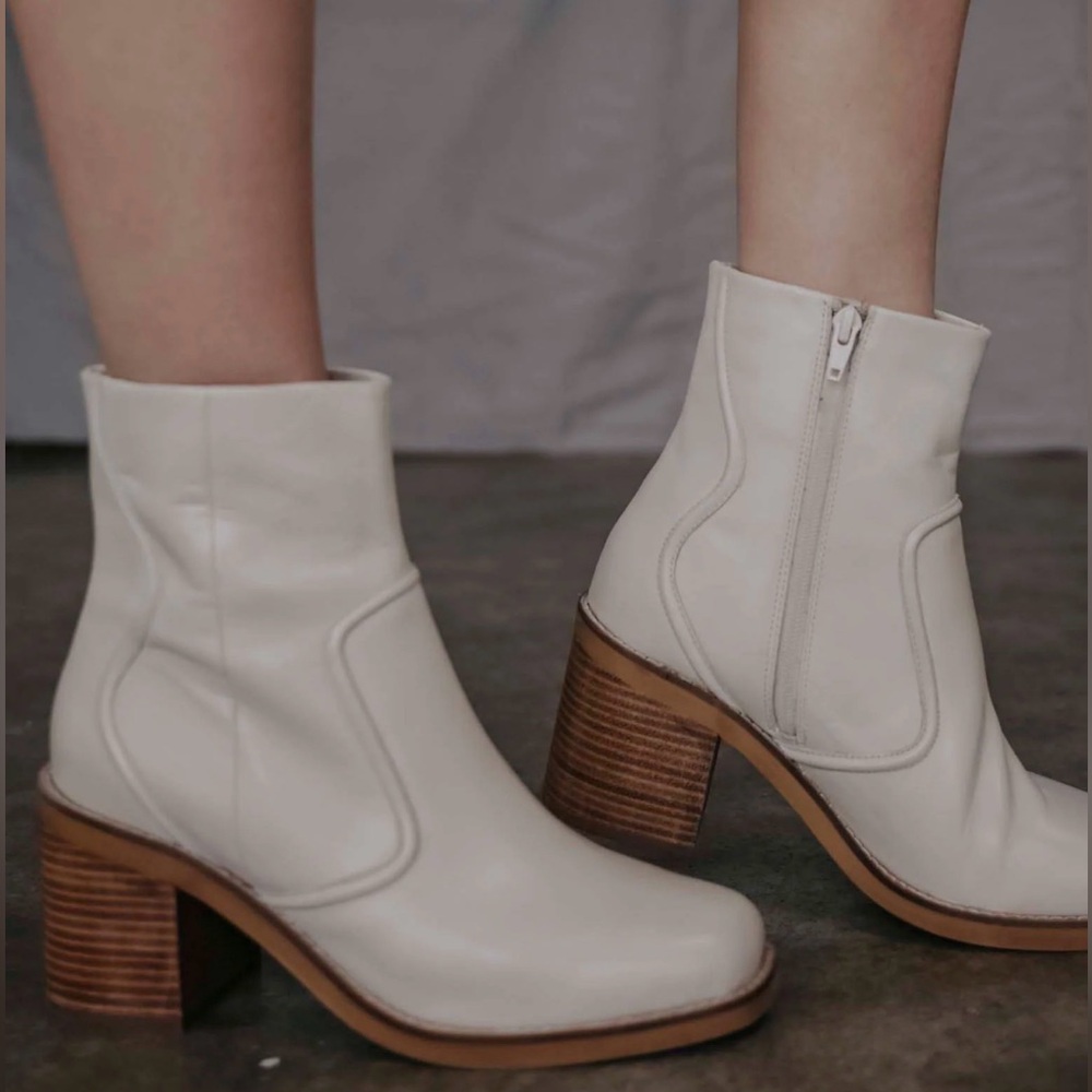 Seychelles Cream Leather Boots. Size 7.5 excellent condition. - Picture 5 of 11